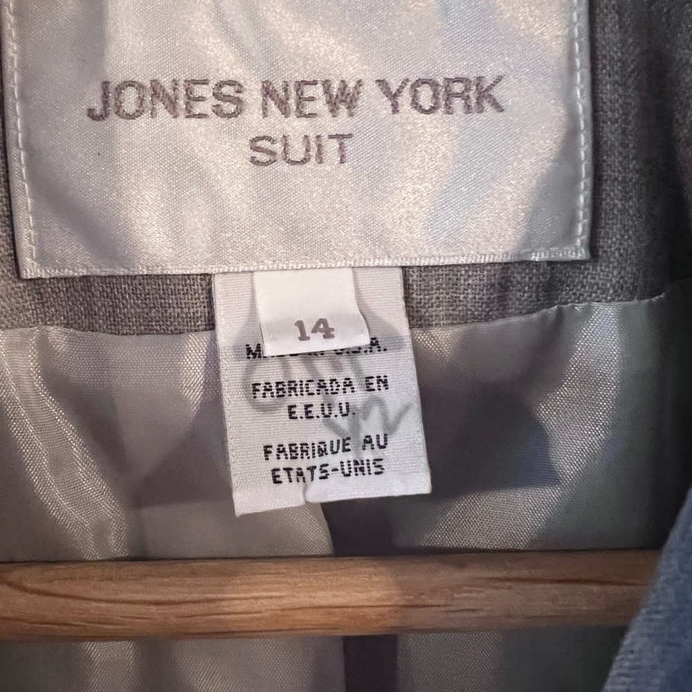 Jones New York Suit - Picture 2 of 3
